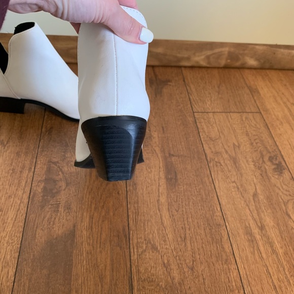 Forever21 booties - Picture 3 of 3